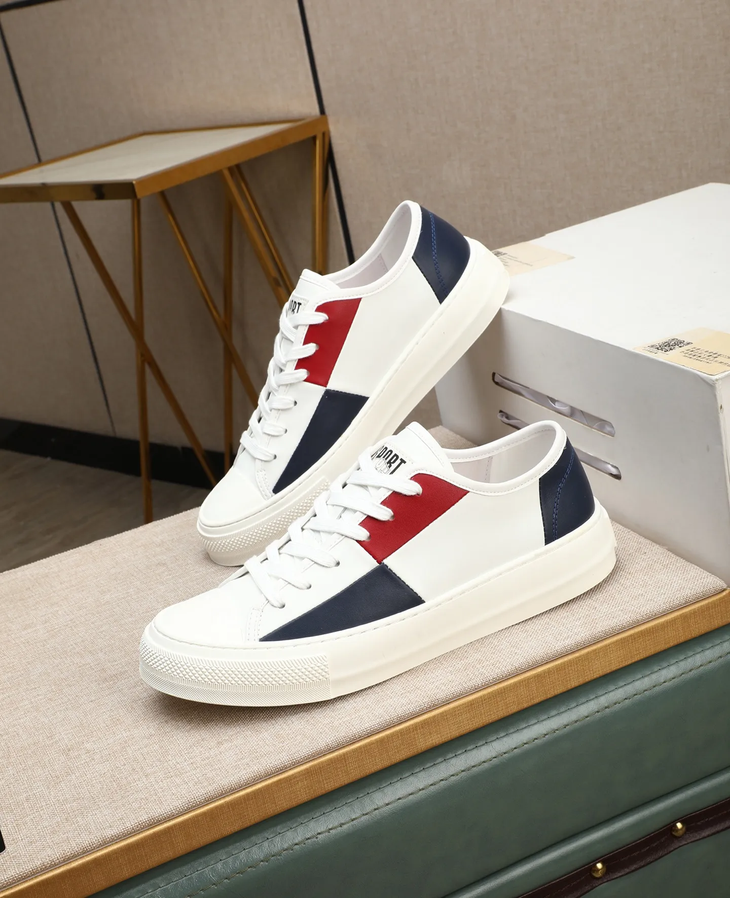 Men's men's shoes 💰440 GUCCI🔍🔍The latest model is on sale at the same time at the counter. Original calfskin imported from Italy, genuine leather lining, (high-end, noble, and classy) with exquisite workmanship. Sole: Original sole provided by the original factory, ⚠Exclusive double-layer movable molded sole super comfortable⚠, real shot 🎬The real thing is better🔍🔍"High quality·Follow the order" Code number 38-44